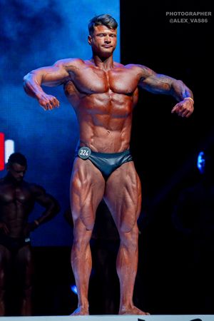 CLASSIC PHYSIQUE +178